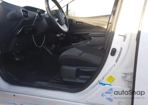 2018 Toyota Prius Three z USA, uszkodzony, nr VIN JTDKARFU0J3060235